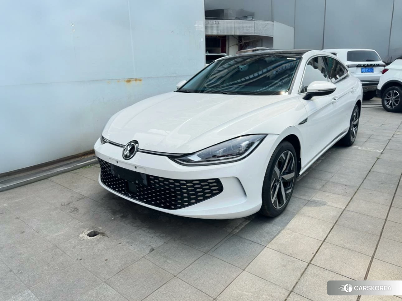 Volkswagen Lingdu 2022 Белый из Китая, фото 6