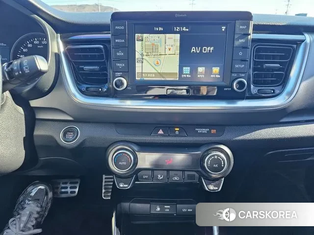 Kia Stonic 2018 Желтый из Кореи, фото 6