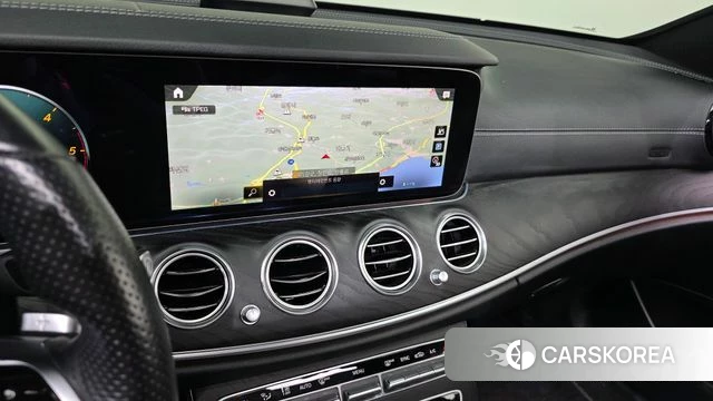 Mercedes-Benz E-Class W213 2022 Черный из Кореи, фото 6