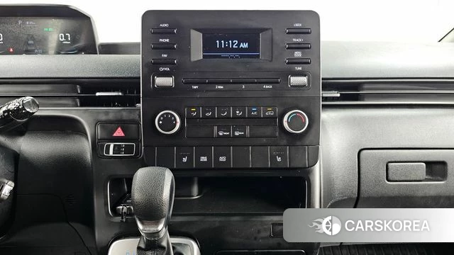 Hyundai Staria 2022 Белый из Кореи, фото 6