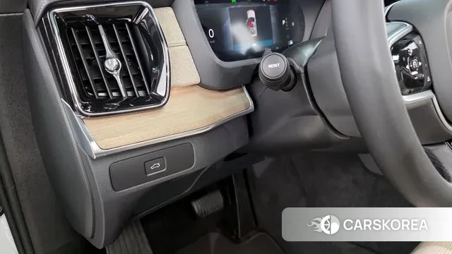 Volvo XC90 second Generation 2025 Белый из Кореи, фото 6