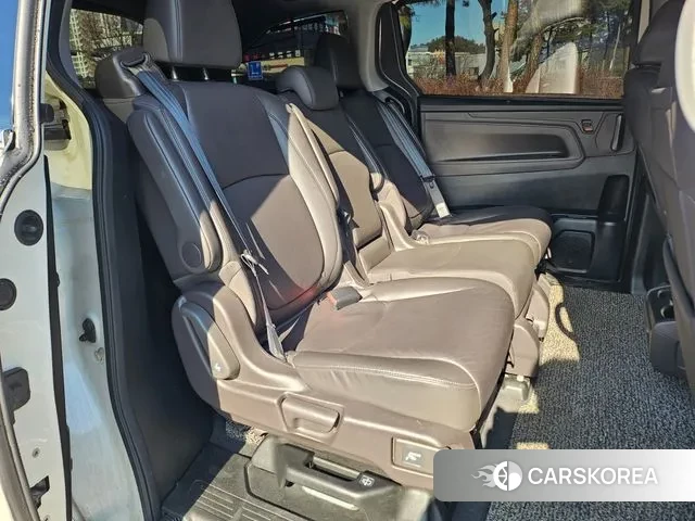 Honda Odyssey 2018 Белый из Кореи, фото 6