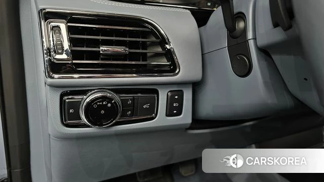 Lincoln Navigator 4th generation 2019 Светло-серебряный цвет из Кореи, фото 6