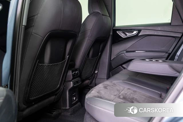 Audi Q4 e-tron 2024 Синий из Китая, фото 6