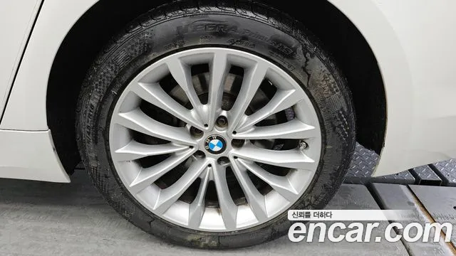 BMW 5 Series (G30) id 2705733 из Кореи 6