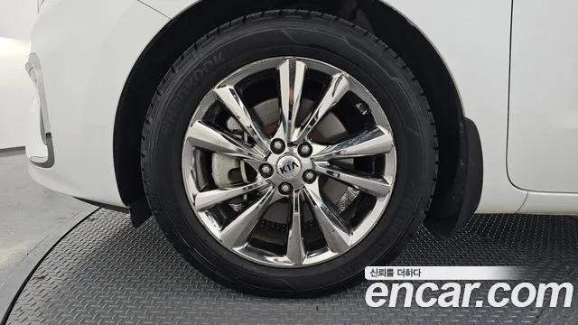 Kia The New Carnival 2018 Белый из Кореи, фото 6