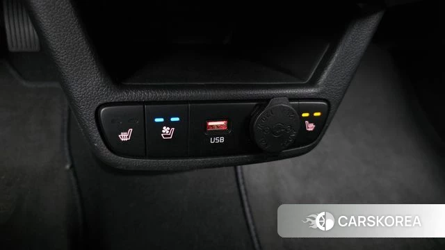 Kia The New Kia Ray EV 2024 Жемчужный цвет из Кореи, фото 5
