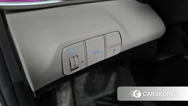 Hyundai Avante (CN7) 2022 Серебристо-серый из Кореи, фото 6