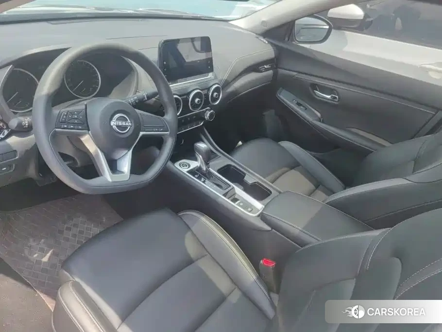 Nissan Sylphy 2025 Silver/gray из Китая, фото 6