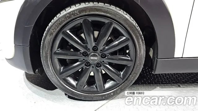 Mini Cooper S id 2660476 из Кореи 6