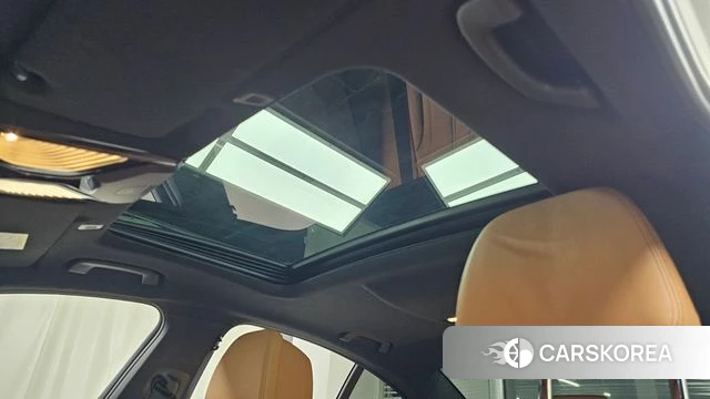 BMW 5 Series (G30) 2020 Белый из Кореи, фото 6