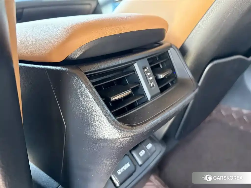 Lexus ES 2023 Белый из Китая, фото 6