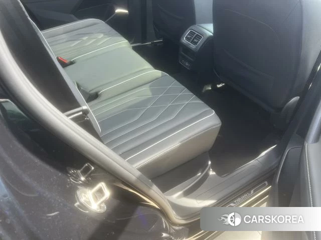 Volkswagen Tiguan L 2022 Черный из Китая, фото 6