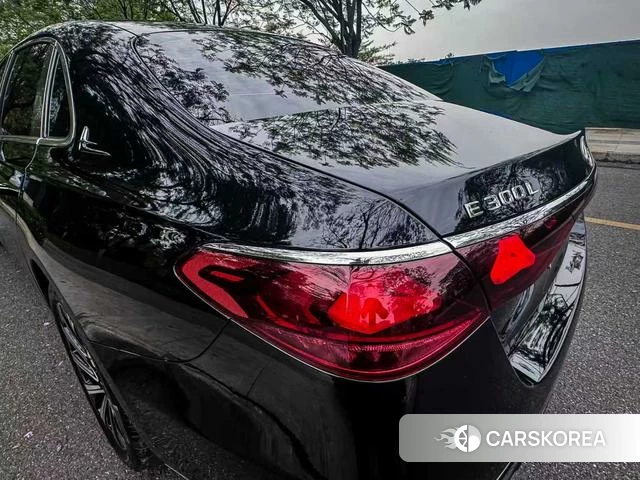 Mercedes-Benz E-class 2024 Черный из Китая, фото 6