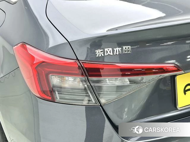 Honda Civic 2022 Темно-серый из Китая, фото 6