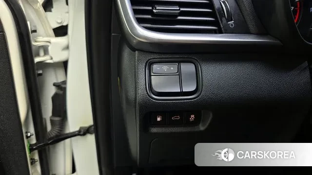 Kia The New K5 2nd generation 2018 Белый из Кореи, фото 6