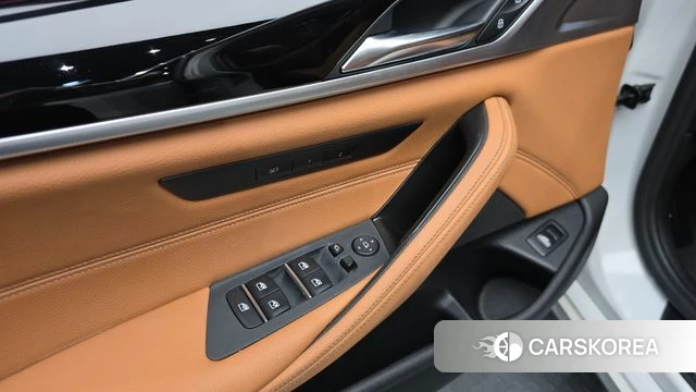 BMW 5 Series (G30) 2019 Белый из Кореи, фото 6