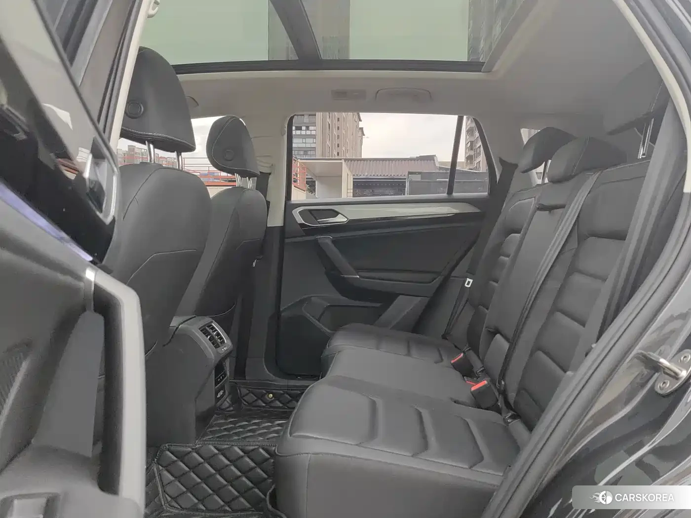 Volkswagen Tayron 2022 Silver/gray из Китая, фото 6