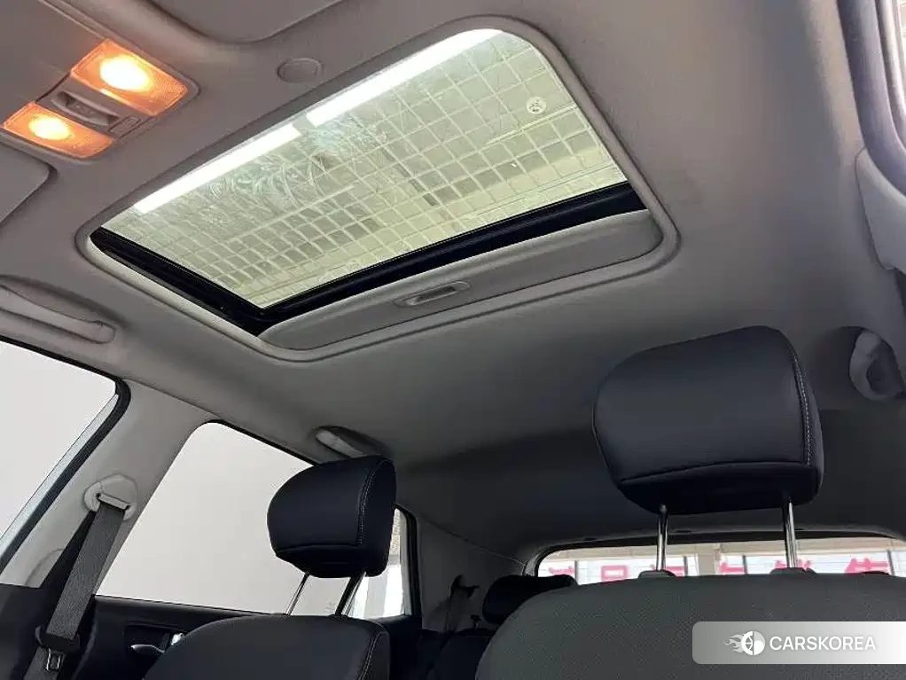 Kia KX1 2023 Белый из Китая, фото 6