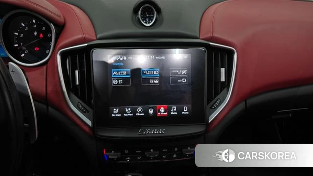 Maserati Ghibli 2020 Белый из Кореи, фото 6