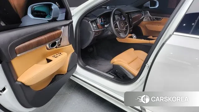 Volvo S90 2023 Белый из Кореи, фото 6