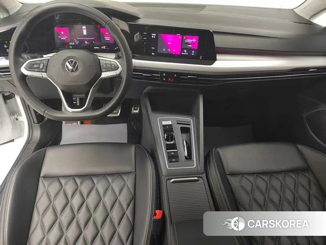 Volkswagen Golf 2024 Белый из Китая, фото 6