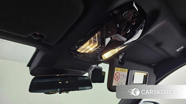 BMW 7 Series (G70) 2024 Серебристо-серый из Кореи, фото 6