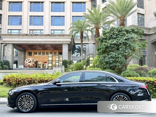 Mercedes-Benz S-class PHEV 2023 Черный из Китая, фото 6