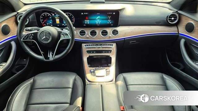 Mercedes-Benz E-Class W213 2023 Белый из Кореи, фото 6