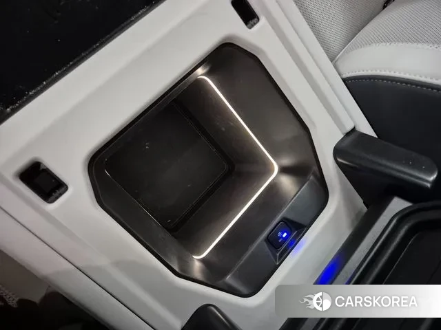 Land Rover Defender (L663) 2025 Серый из Кореи, фото 6