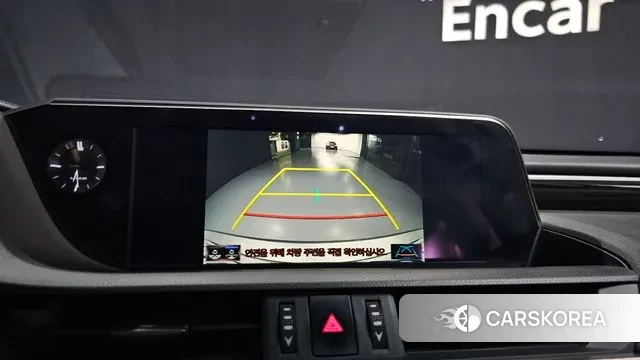 Lexus ES300h 7th generation 2018 Серебристо-серый из Кореи, фото 6