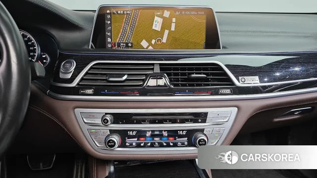 BMW 7 Series (G11) 2019 Белый из Кореи, фото 6