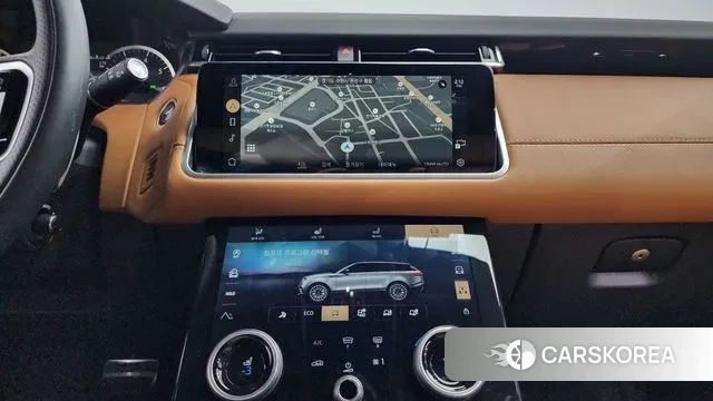 Land Rover Range Rover Velar 2023 Черный из Кореи, фото 6