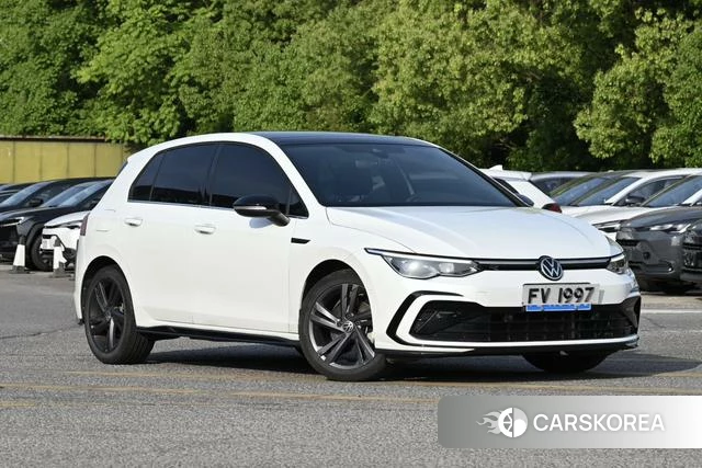 Volkswagen Golf 2022 Белый из Китая, фото 6