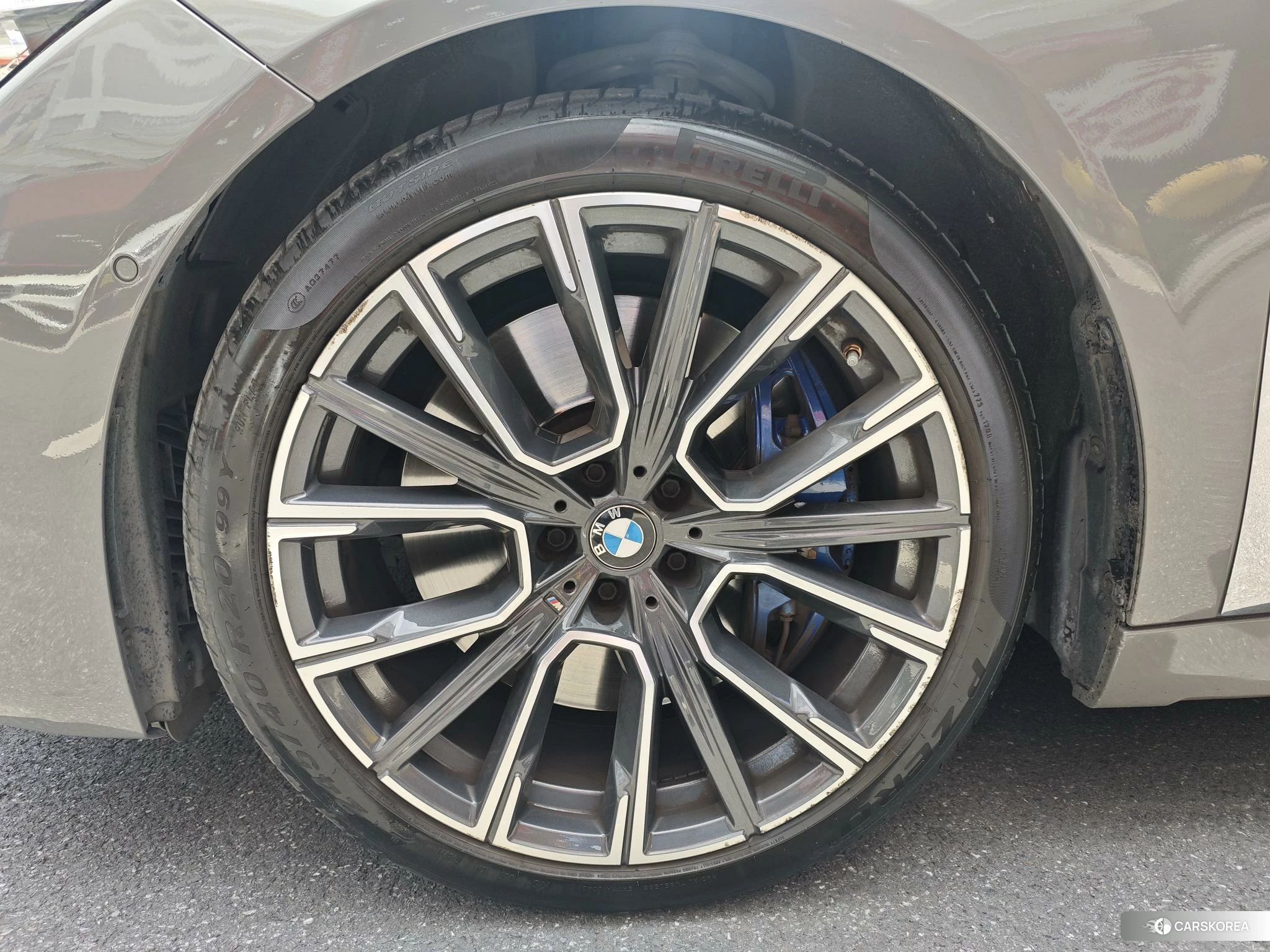 BMW 7 series 2021 Темно-серый из Китая, фото 6
