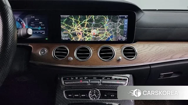 Mercedes-Benz E-Class W213 2018 Серый из Кореи, фото 6