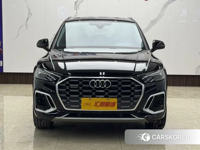Audi Q5L 2021 Черный из Китая, фото 6