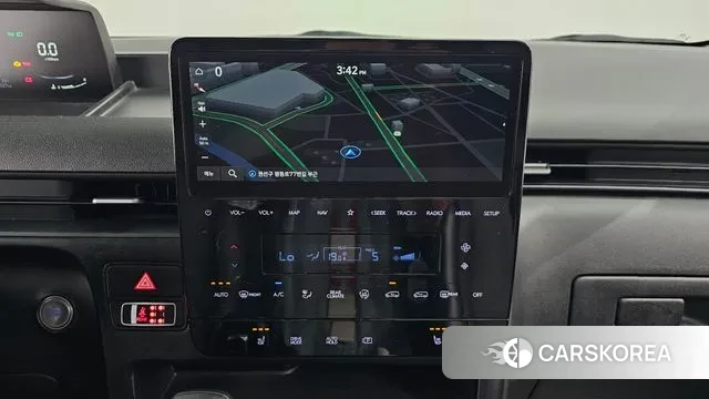 Hyundai Staria 2022 Белый из Кореи, фото 6