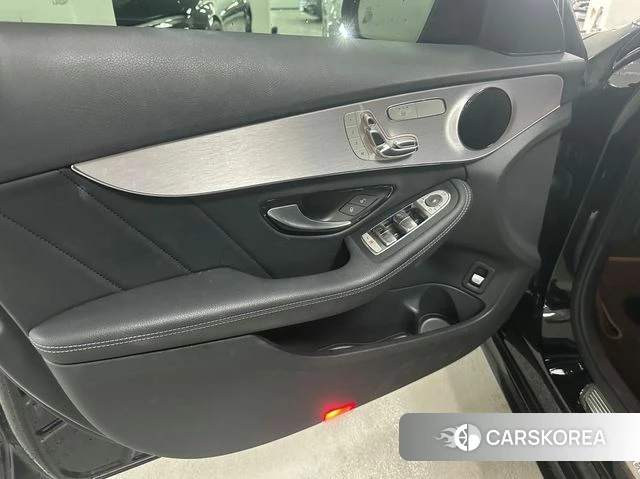 Mercedes-Benz C-Class W205 2021 Черный из Кореи, фото 6