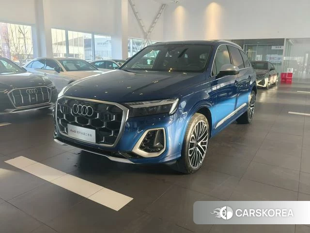 Audi SQ7 2024 Синий из Китая, фото 6