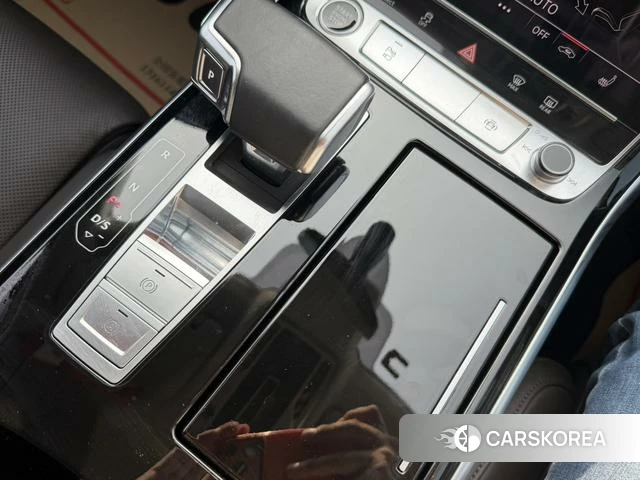 Audi A8 2021 Черный из Китая, фото 6