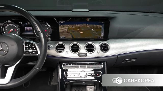 Mercedes-Benz E-Class W213 2019 Белый из Кореи, фото 6
