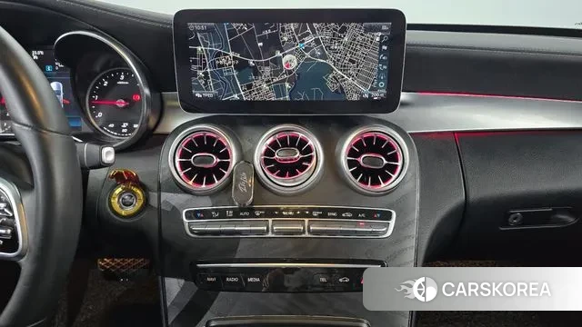 Mercedes-Benz C-Class W205 2019 Белый из Кореи, фото 6