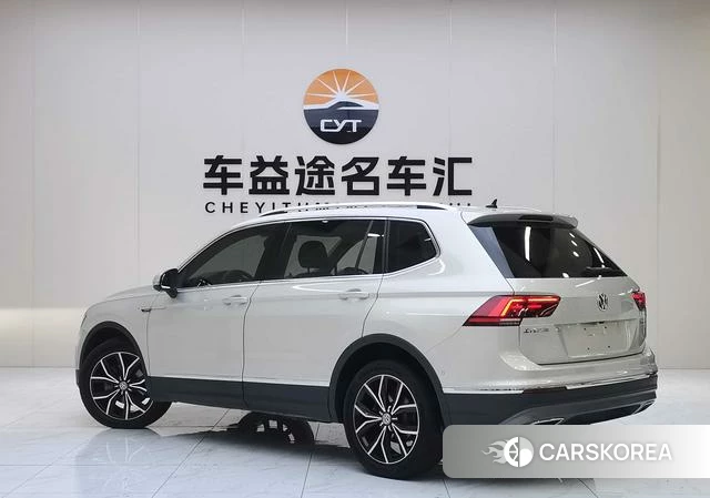 Volkswagen Tiguan L 2019 Серебристо-серый из Китая, фото 6