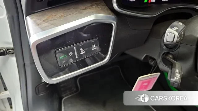 Audi A7 (4K) 2020 Белый из Кореи, фото 6