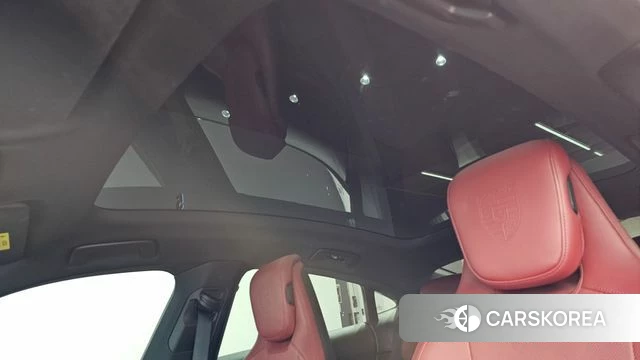 Porsche Taycan 2022 Белый из Кореи, фото 6