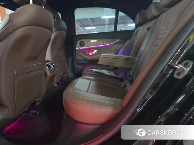 Mercedes-Benz E-Class W213 2021 Черный из Кореи, фото 6