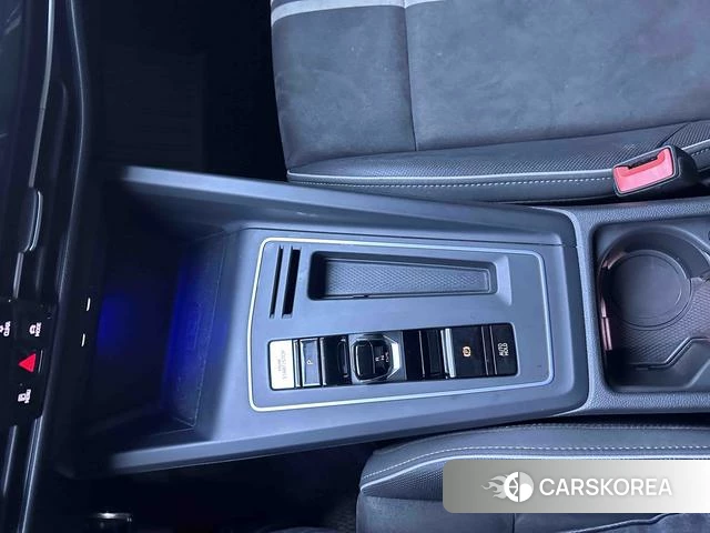 Volkswagen Golf 2022 Белый из Китая, фото 6