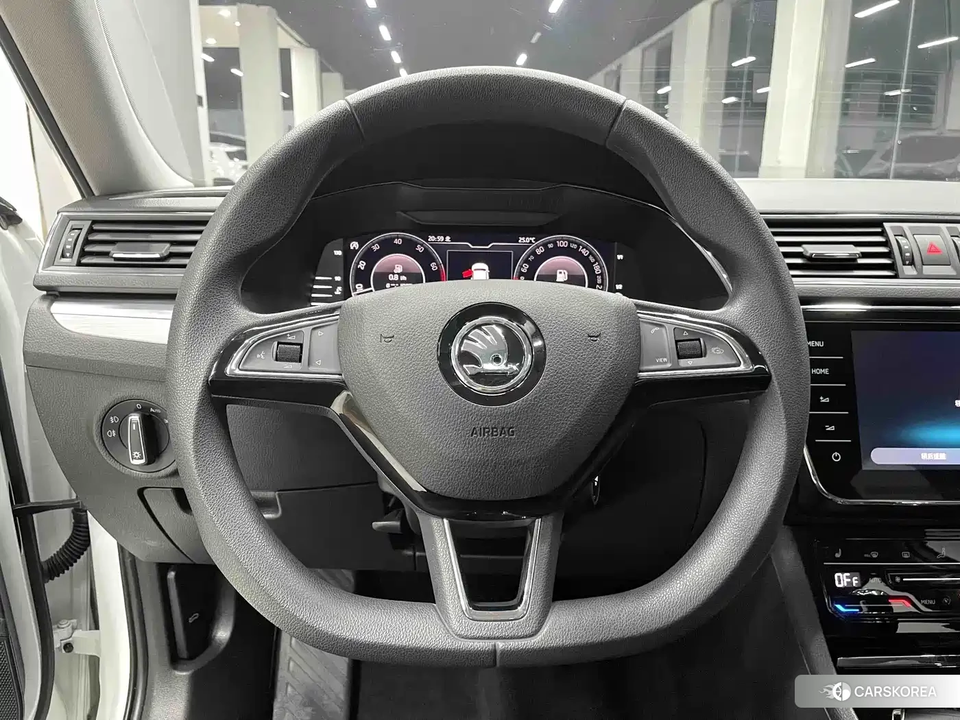 Skoda Superb 2022 Белый из Китая, фото 6