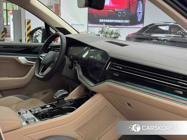 Volkswagen Touareg 2021 Черный из Китая, фото 6